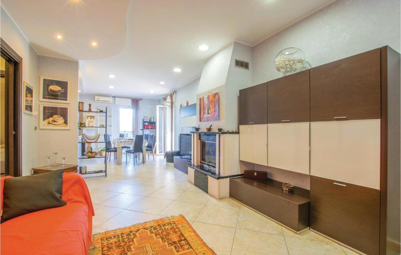 Awesome Apartment In Bari With Wifi Exterior foto